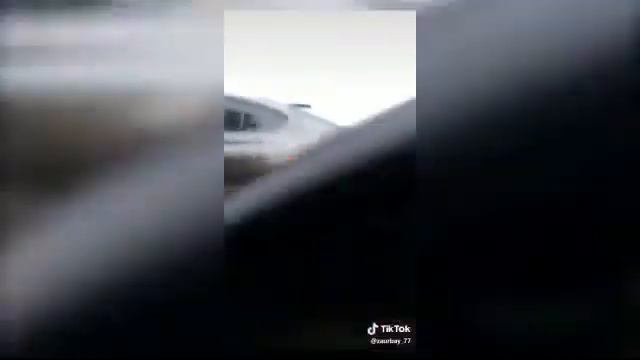 Давидыча жестко опустили.Нахаркали в лицо+эрик давидович побежал в ментовку смотреть онлайн
