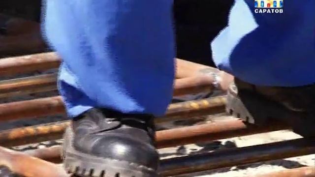 Силач Вячеслав Максюта накануне прокатил шесть вагонов