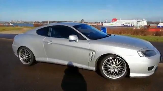 Warmed-up Hyundai Tiburon Coupe 2.7 V6 смотреть онлайн