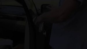 Замена декоротивных накладок дверей Volvo XC70.