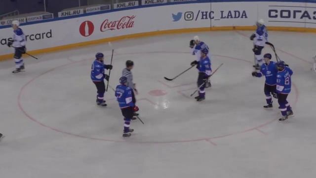 Чемпионат МХЛ. Сезон 2016-2017 "Ладья" - "Снежные Барсы" - 5:2 22.01.2017 Обзор смотреть онлайн