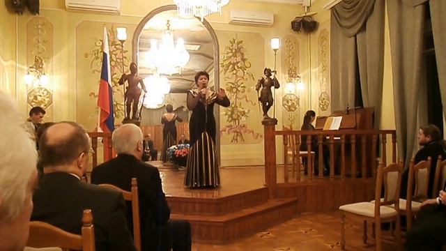 Елена Басаргина. Белой акации гроздья душистые... смотреть онлайн