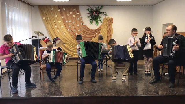 Ансамбль Астриц, песня Вай курцыц, курцыц. смотреть онлайн