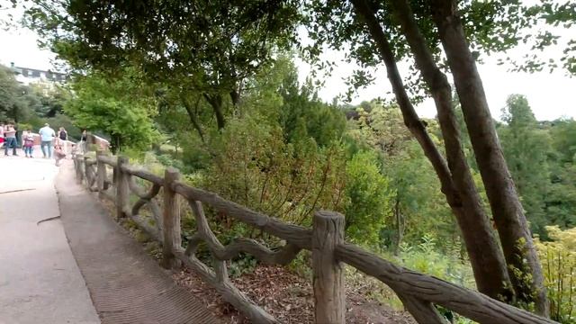 Parc des Buttes Chaumont, Paris France [4K] смотреть онлайн