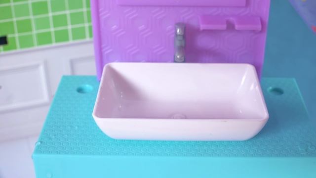 Shave + Dress Up for Date ! Ken Barbie -Unboxing Video смотреть онлайн