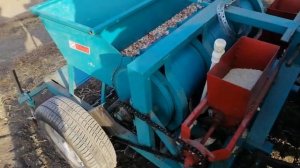 Сеялка для чеснока