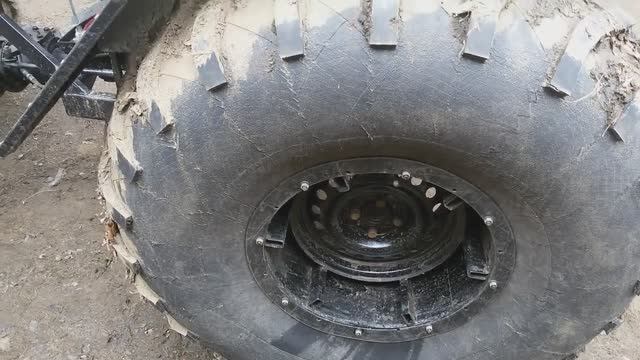 Почему один бедлок или ремонт колеса на вездеходе. смотреть онлайн