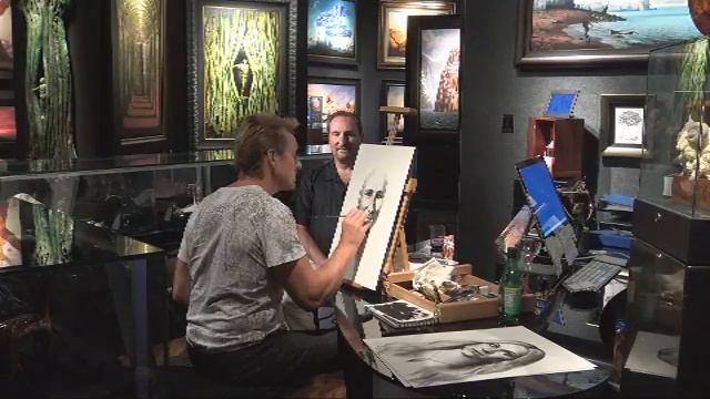 Vladimir Kush portrait show at Planet Hollywood continue смотреть онлайн