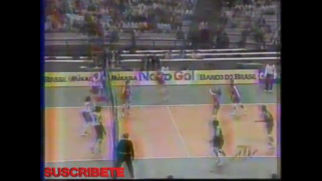 ESTRELLAS DEL VOLEYBALL: ROSA GARCIA Y FERNANDA VENTURINI смотреть онлайн