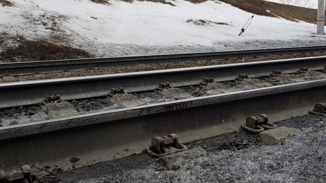 Что если КОРОБКУ СОКА ПЕРЕЕХАТЬ ПОЕЗДОМ? смотреть онлайн