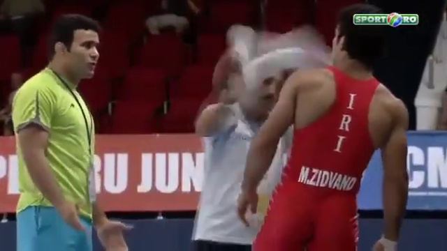 Ellis Coleman USA - Flying NINJA Squirrel takedown.m4v смотреть онлайн