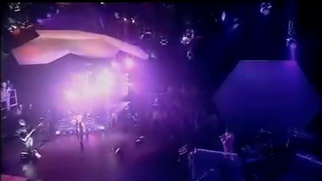 Garbage Cherry Lips (Go Baby Go!) live 2001 HQ смотреть онлайн
