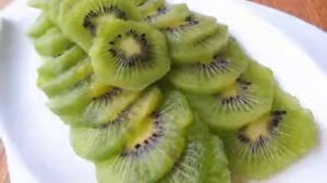 Как приготовить пирог с киви и творогом?