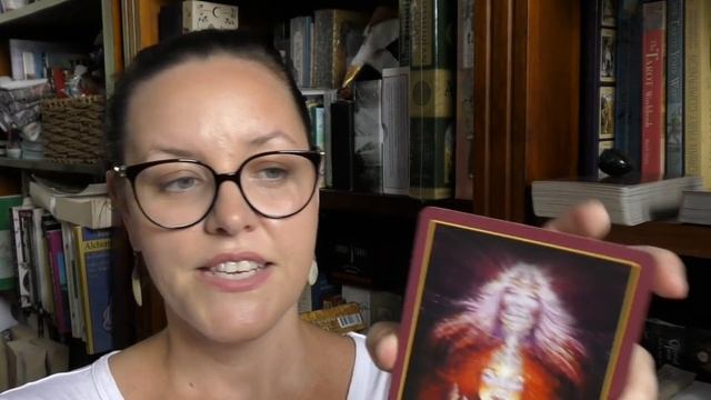 CARDSLINGER || 14 Awesome Oracle Decks смотреть онлайн