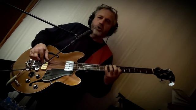 Explanation of my modified 66' Gibson EB2 factory Sparkling Burgundy смотреть онлайн