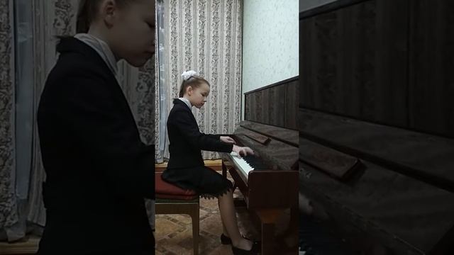 Д. Кабалевский "Рондо-марш" смотреть онлайн