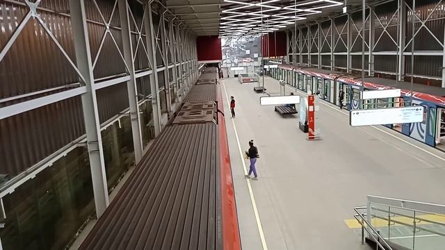 Встреча метро поездов 81/765 "Москва" на станции Прокшино! смотреть онлайн