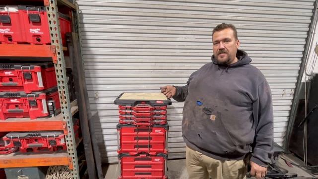 Tool Time With Mongo, Milwaukee Packout VS Harbor Freight Modular Tool Storage. 1/2 The Cost Storag смотреть онлайн