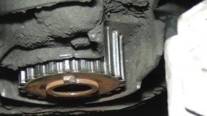 Как снять шестерню грм не стандартными способами