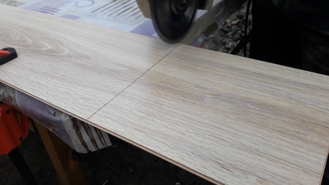 Чем резать ламинат в домашних условиях без сколов / How to cut laminate without chips смотреть онлайн