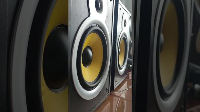 Microlab PRO 3 и Radiotehnika У-101-СТЕРЕО смотреть онлайн