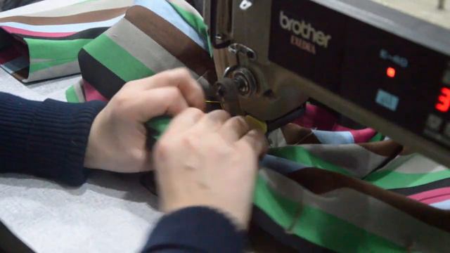 How to stitch a badge onto a blazer смотреть онлайн