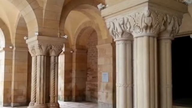 Paray le Monial le 4L Graal. смотреть онлайн