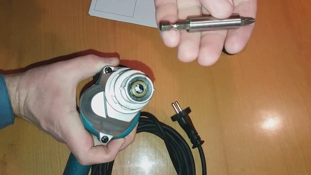 Сетевой шуруповерт Makita FS2300 смотреть онлайн