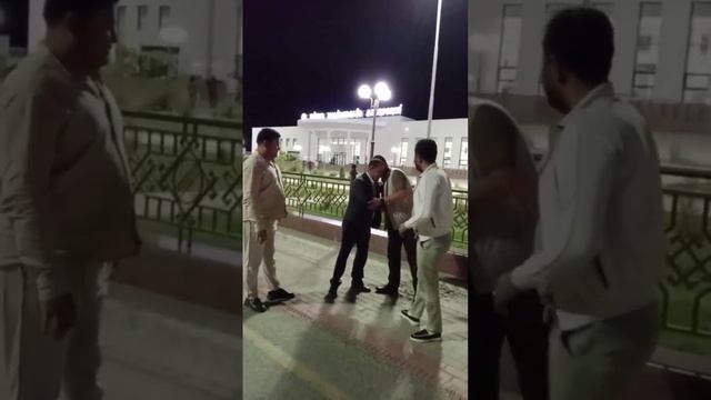 Трентдеги бет-ашар. Нураддин Пахраддинов Қазақстанға кетти смотреть онлайн