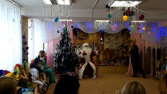 Новогодний утренник "Искорки" 2016 г часть 1 смотреть онлайн