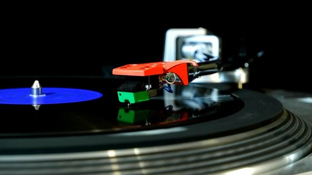 Грампластинка 78 об/мин. Мостовские страдания/Волжские частушки. 1957 смотреть онлайн