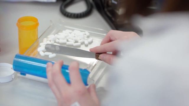 Prescription drug price caps subject of Colorado bill смотреть онлайн
