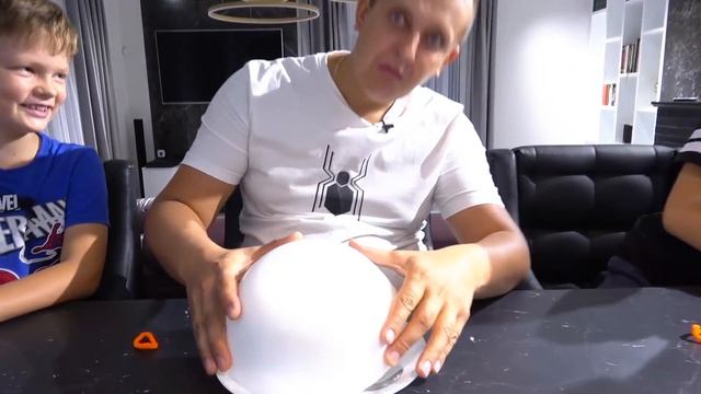 ОТКУСИ, ЛИЗНИ ИЛИ НИЧЕГО! ПРОВЕРКА НА ВЕЗЕНИЕ БРОС ШОУ. смотреть онлайн