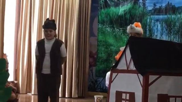 спектакль 4 часть 25 гимназия 2 Б 17 ноября 2016 год "Почему медведь сосет лапу зимой смотреть онлайн