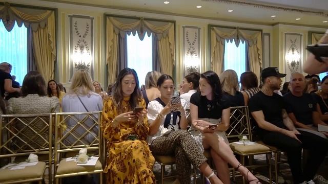 Как я попал на Fashion Week New York / модный показ и работа фотографа/ проходит неделя моды / MUSI смотреть онлайн