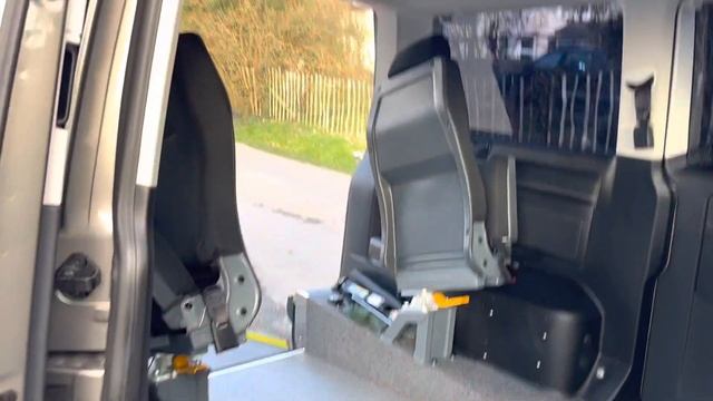 2017 Volkswagen Transporter T30 150ps DSG Auto Disabled Controls WAV GM CoachWorks Nevada смотреть онлайн
