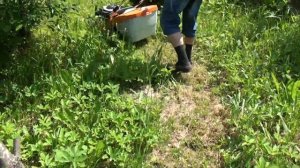 Бензиновая газонокосилка Stihl RM 448.0 tx в процессе работы, часть 2