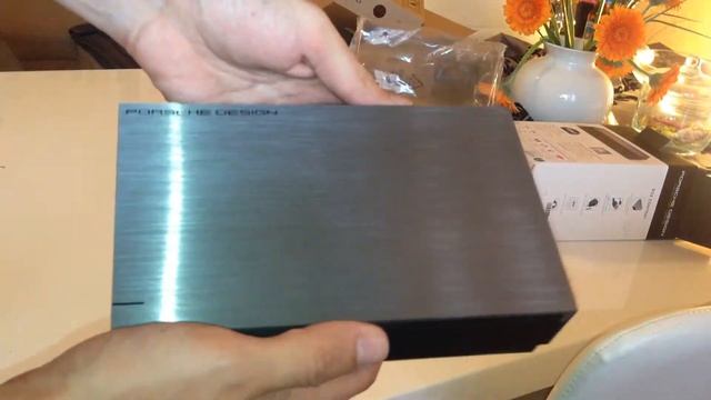 Unboxing Porsche Design Festplatte German / Deutsch смотреть онлайн