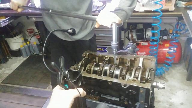 009 PORSCHE Cayenne 3,2 Капиталка Замер зазоров вкладышей 002 смотреть онлайн