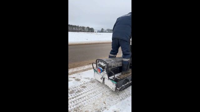 Как быстро едет советский снегоход с двигателем ЛИФАН смотреть онлайн