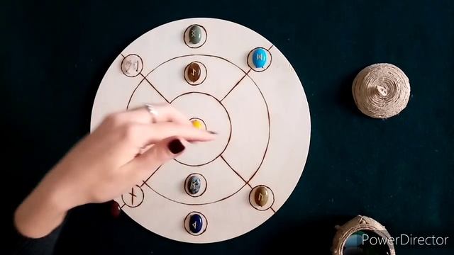 РАСКРЫВАЕМ ЕЁ ДУШУ?? Руны для мужчин. смотреть онлайн