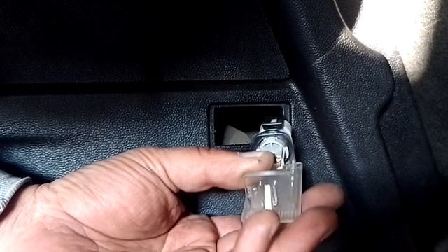 Cambio luz maletero Changan cs15 año 2019 смотреть онлайн