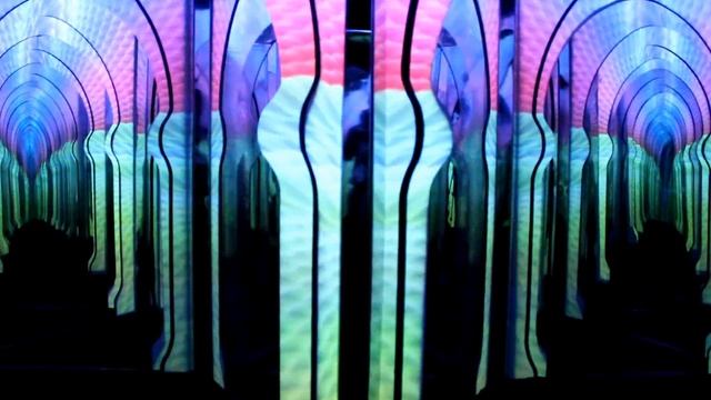 The Most Amazing Mirror Maze in the Wolrd!!! Candy Adventure!!! смотреть онлайн