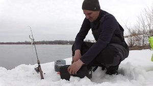 Лёгкий фидер - пикер в конце марта. Первый выезд по жидкой воде. Вхолостую.