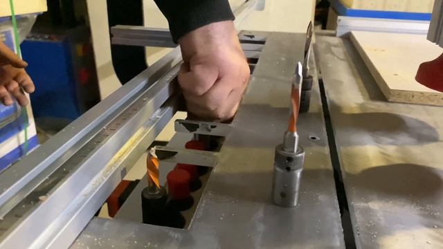 Сверлильно-присадочный станок MZ73211 с одной головкой, 21 шпиндель основное - деревообработка -SCL смотреть онлайн