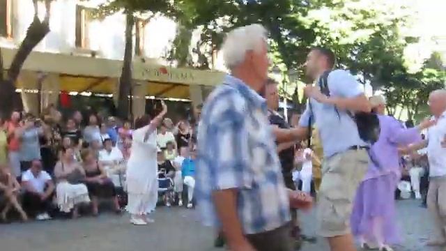 [2] Танцы на Дерибасовской | Dancing on Deribasovskaya смотреть онлайн