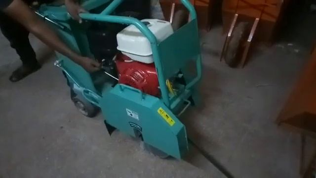 Concrete Groove Cutter powered by HONDA GX390 PETROL ENGINE смотреть онлайн