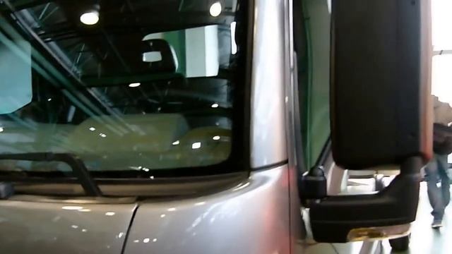 Presentación camión Nissan NT500 (7) смотреть онлайн