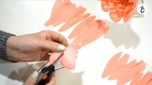 HOW TO MAKE A CREPE PAPER PEONY - Part 2 | Crepe Paper Flower Tutorial | FREE PAPER FLOWER TEMPLATE смотреть онлайн