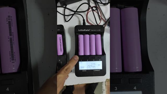 Проверка li-ion аккумуляторов на ёмкость. lii-500 смотреть онлайн